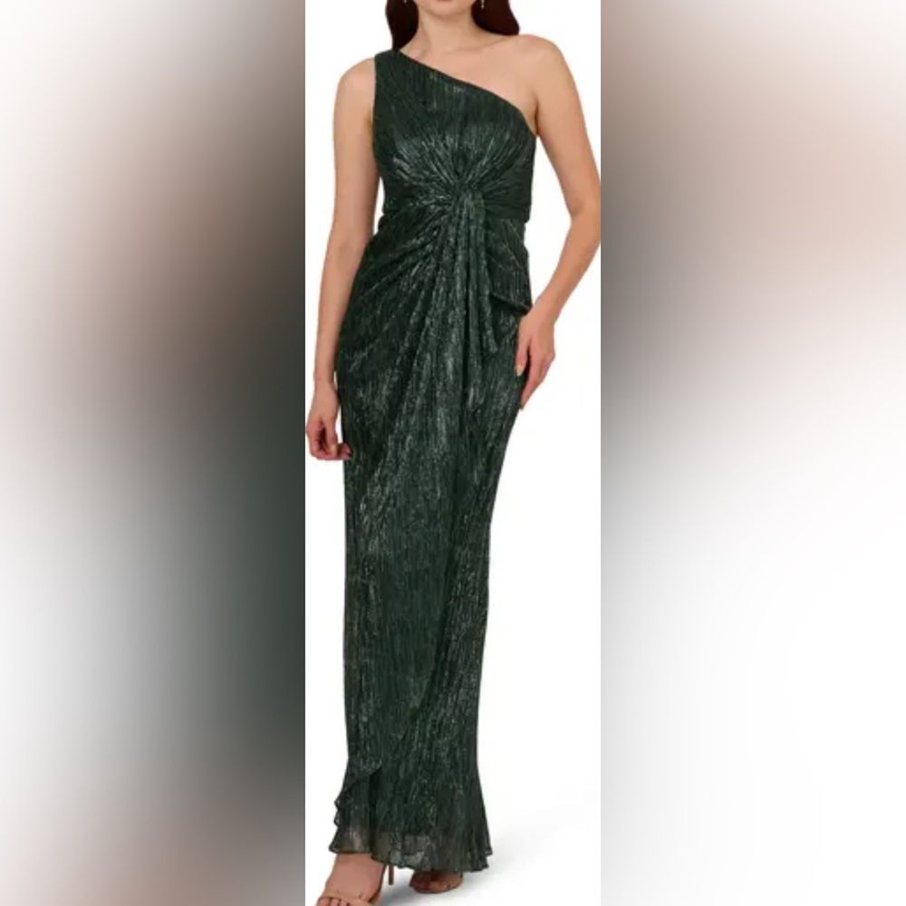 Elegant Green Shimmer Dress